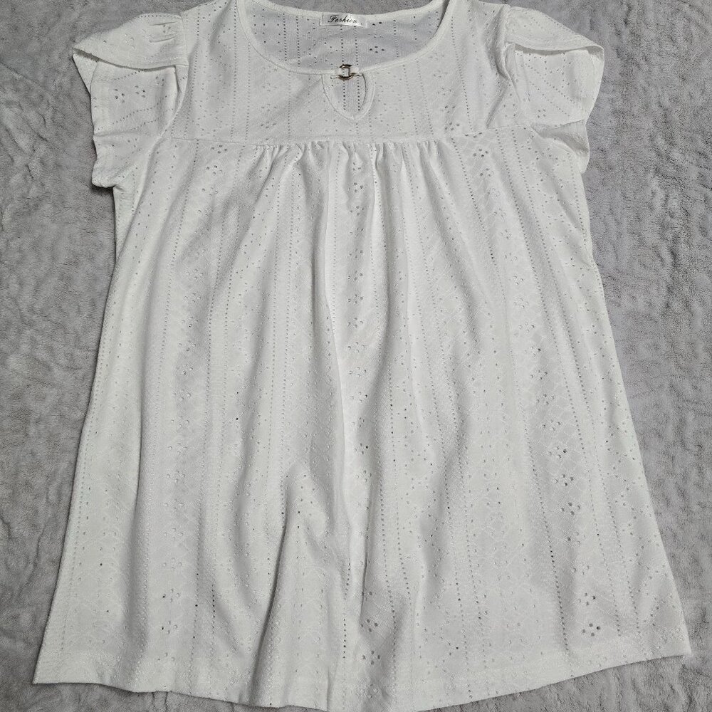 White eyelet Lace short sleeve Top size L